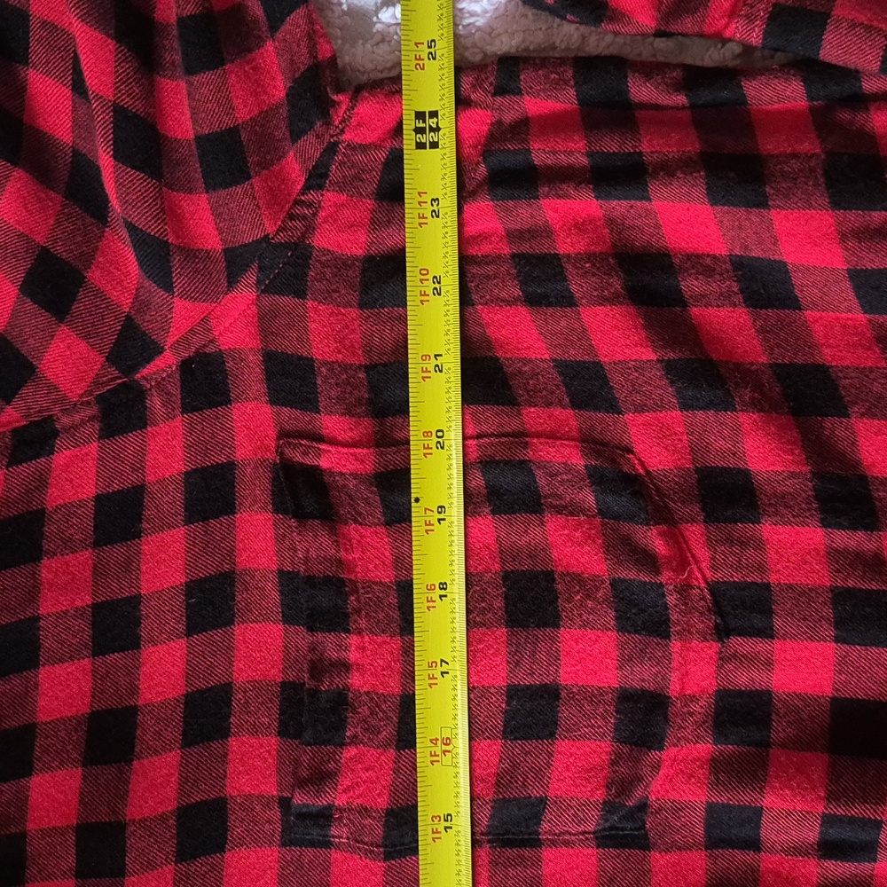 Old Navy Women's Red and Black Plaid Gingham XL Long Sleeve Button Up Shirt - Picture 7 of 9